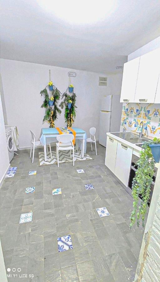 Loft Monteoliveto By Napulitandream Apartment Napoli Bagian luar foto